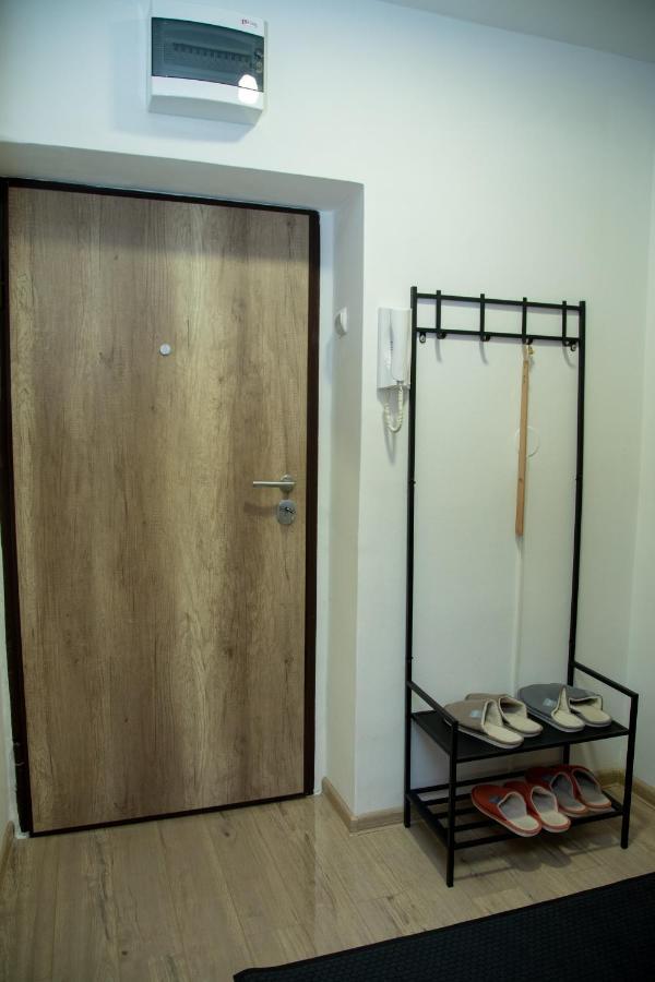 Feel@home Apartment *